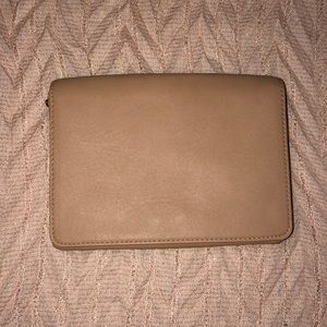 H & M clutch
